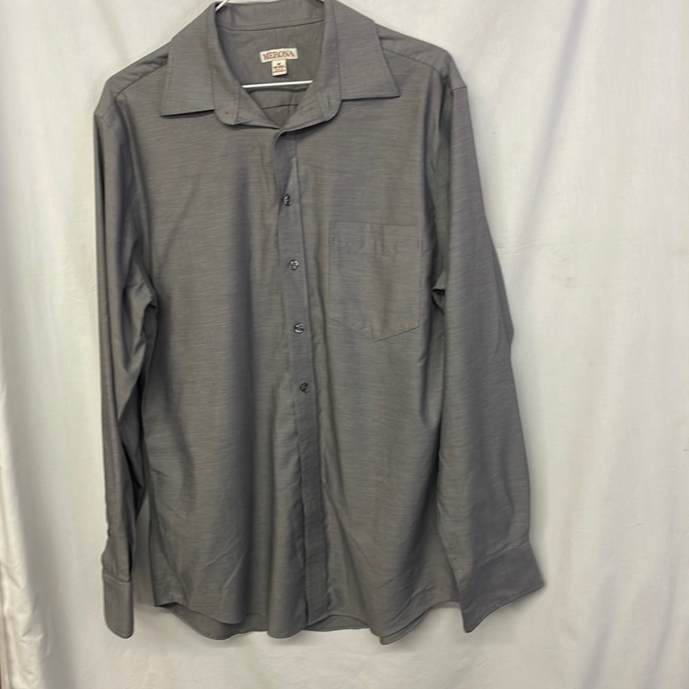 Merona Mens Buttonup Shirt Size Medium 15-15 1/2
